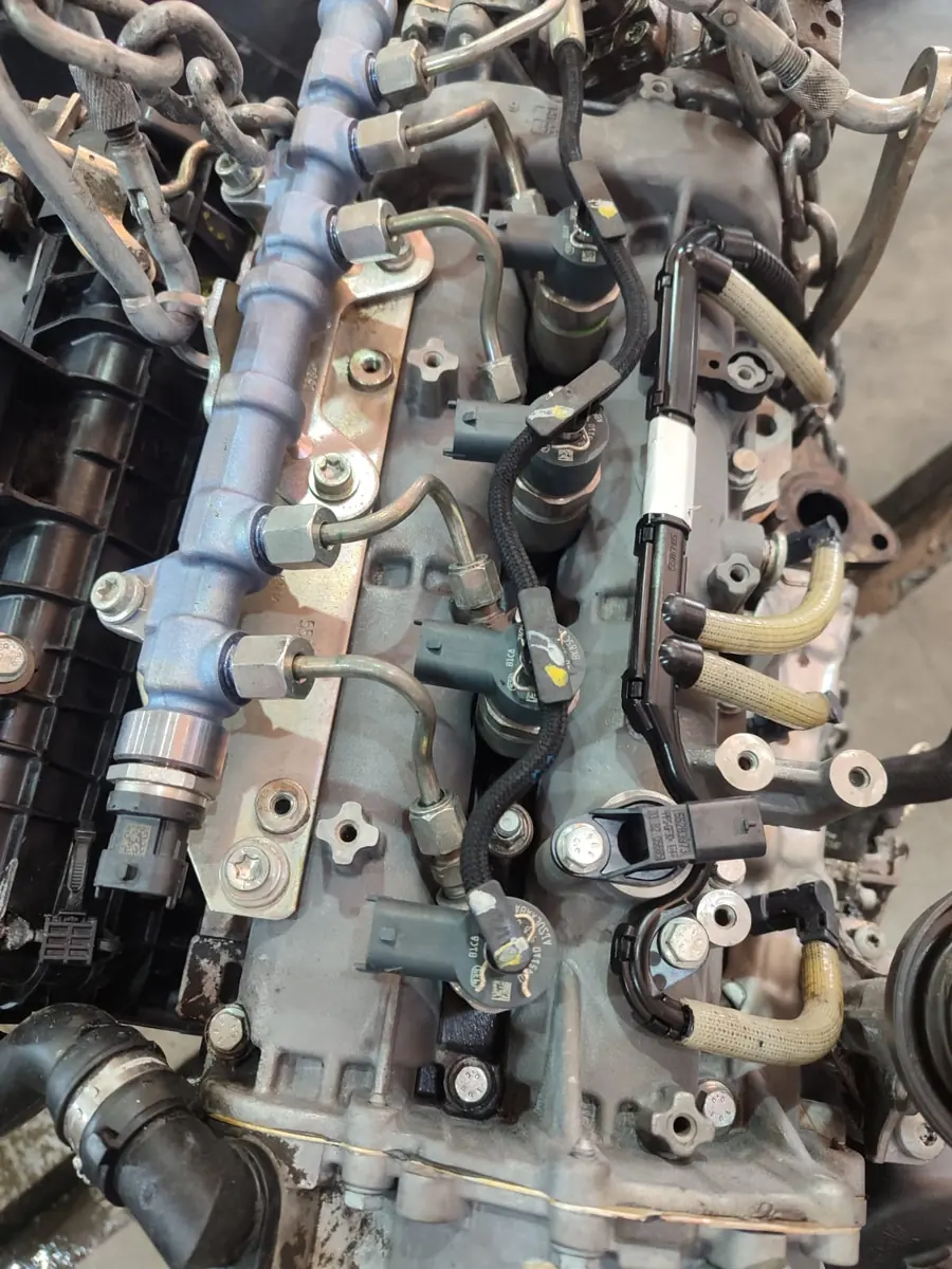 Fiat 1.3 Euro 6 Çıkma Motor fotoğraflı stok görseli