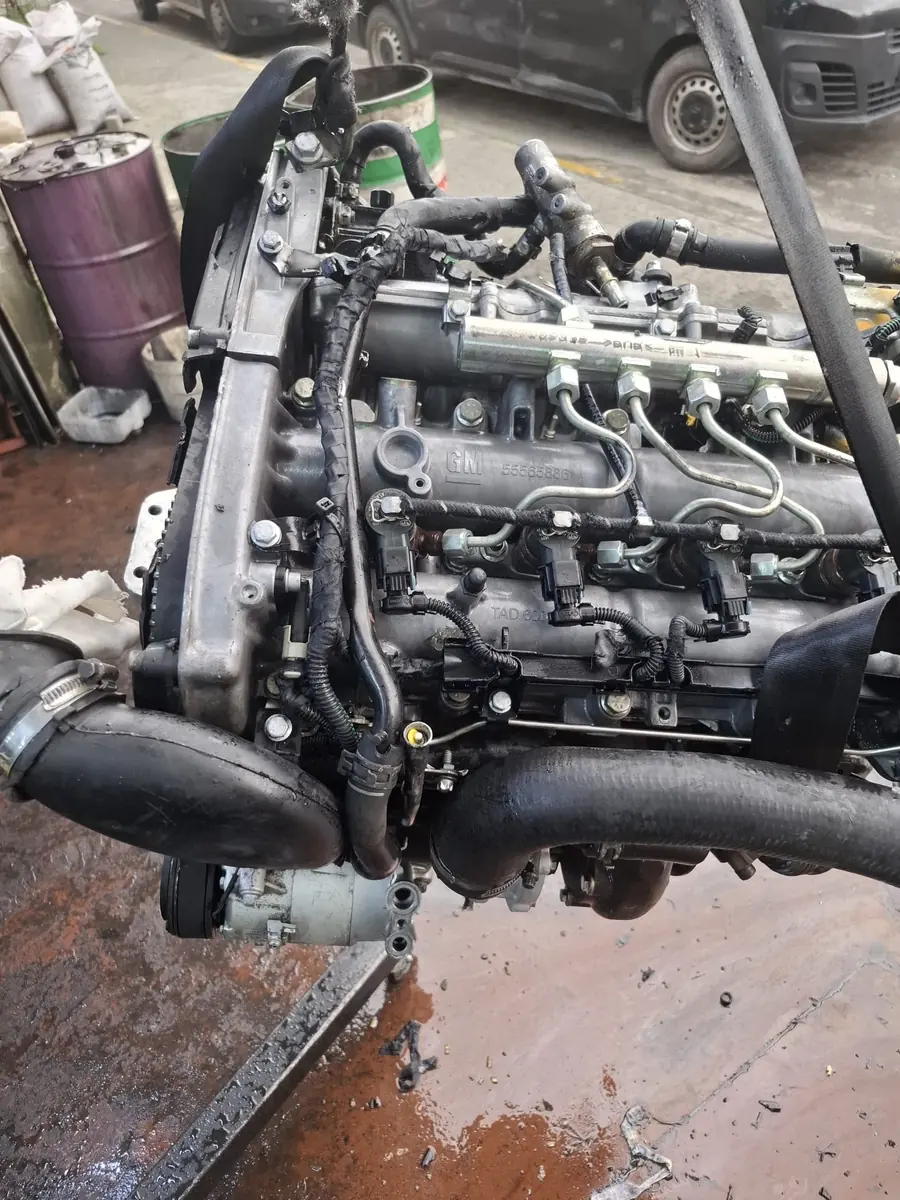 Fiat 1.6 Multijet Opel 1.6 Çıkma Motor fotoğraflı stok görseli