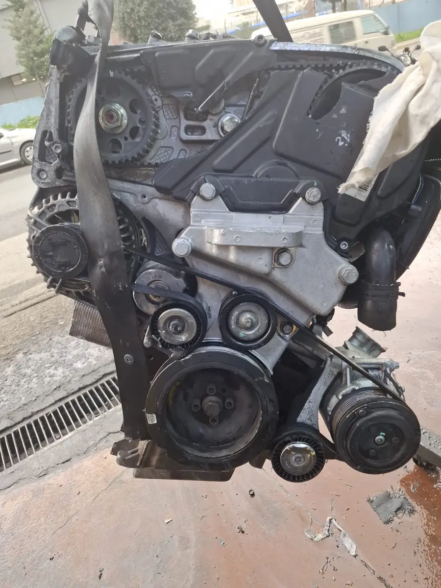 Fiat 1.6 Multijet Opel 1.6 Çıkma Motor fotoğraflı stok görseli