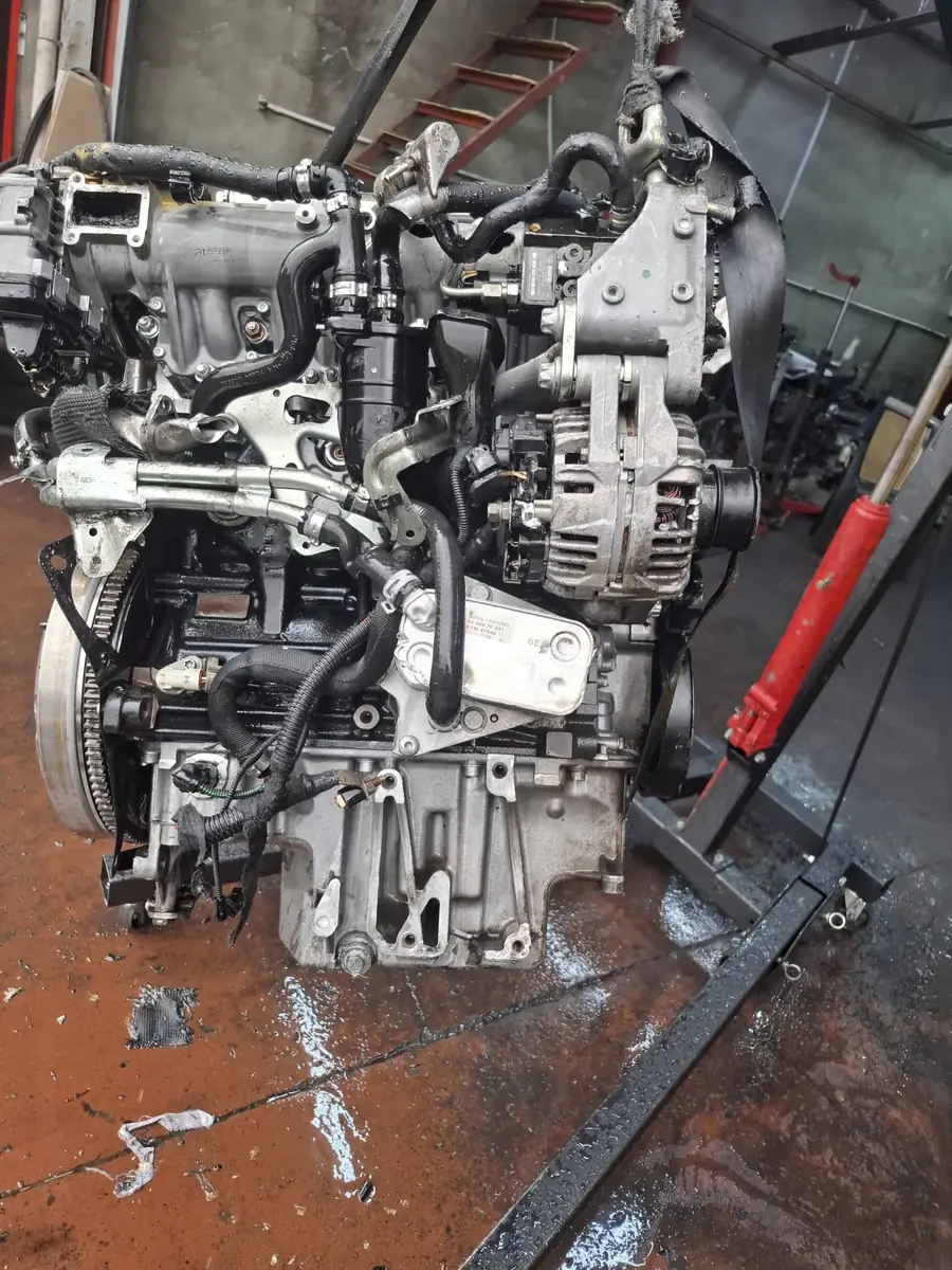 Fiat 1.6 Multijet Opel 1.6 Çıkma Motor fotoğraflı stok görseli