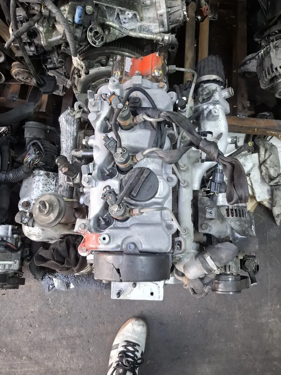 Hyundai Getz Admire 3 Silindir Çıkma Motor fotoğraflı stok görseli