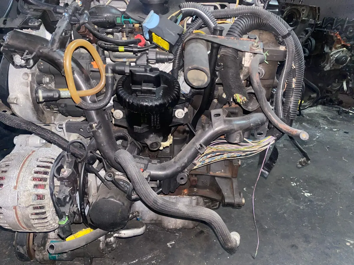 Peugeot Partner 2.0 HDi Çıkma Motor fotoğraflı stok görseli