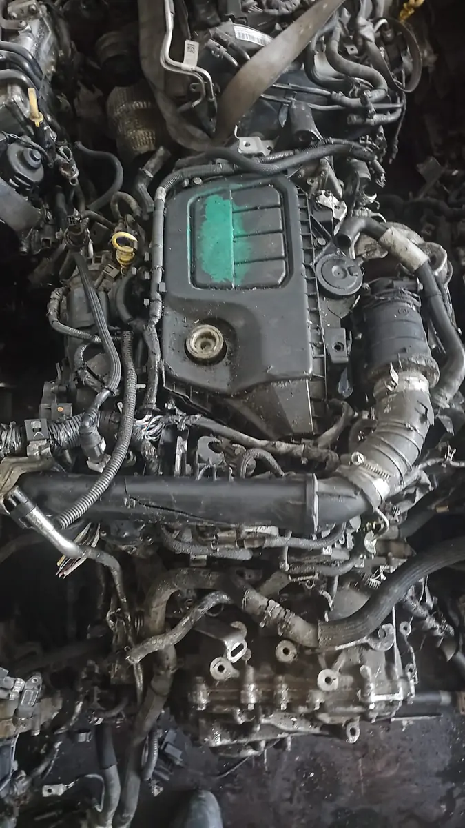 Renault R9M Trafic Vito C200 Qashqai Çıkma Motor fotoğraflı stok görseli